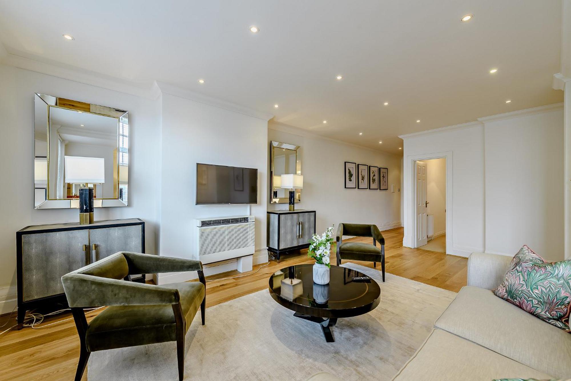 Strathmore Court Londra